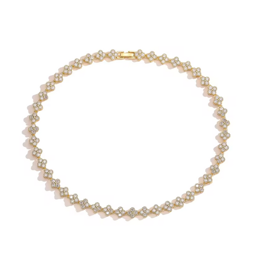 Chocker Estefania Dorado
