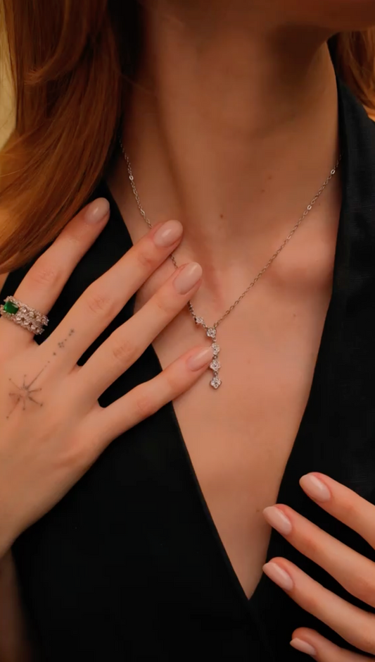 Cadena Estefania Larga